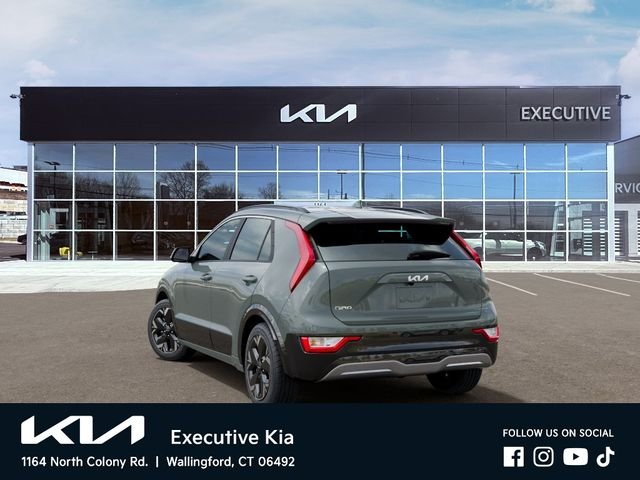 New 2026 Green Kia Wind image 4