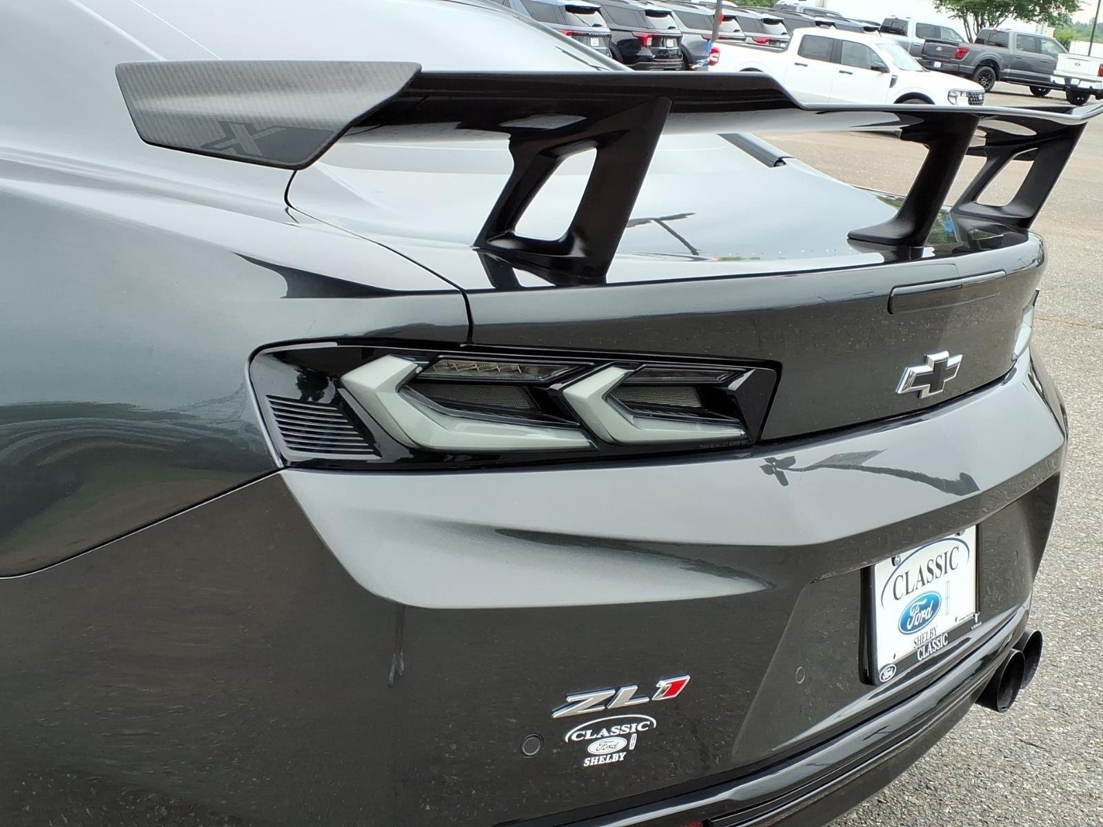 Used 2017 Nightfall Gray Metallic Chevrolet ZL1 image 16