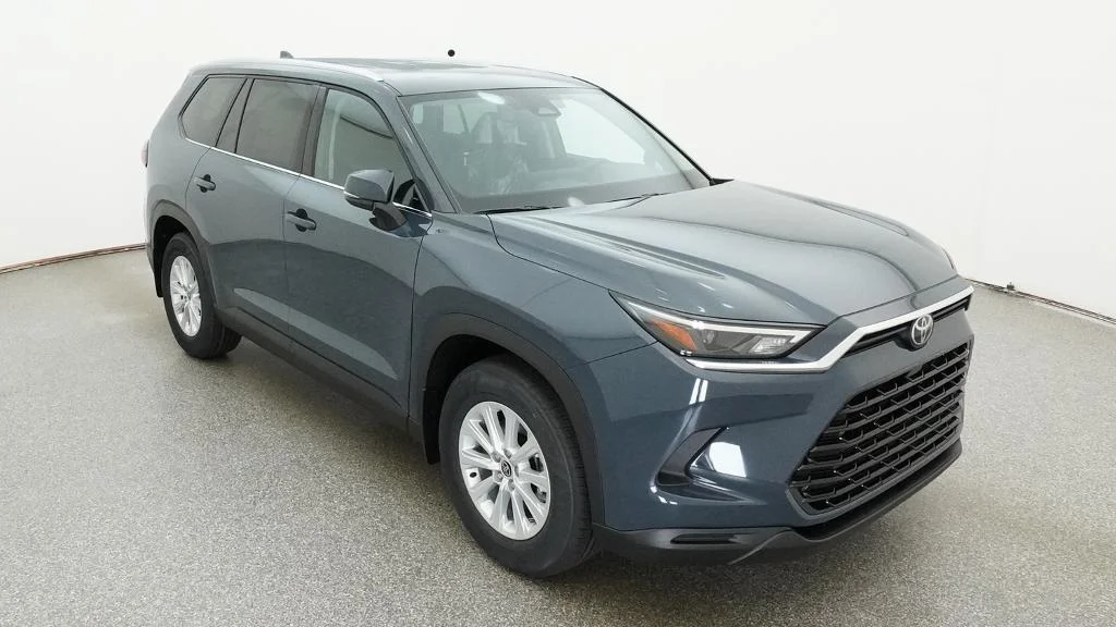 New 2026 Storm Cloud Toyota XLE image 10