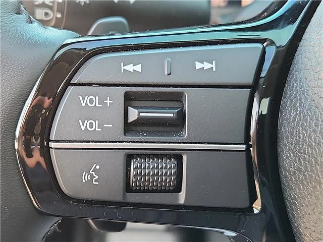 Used 2025 White Honda Touring image 16