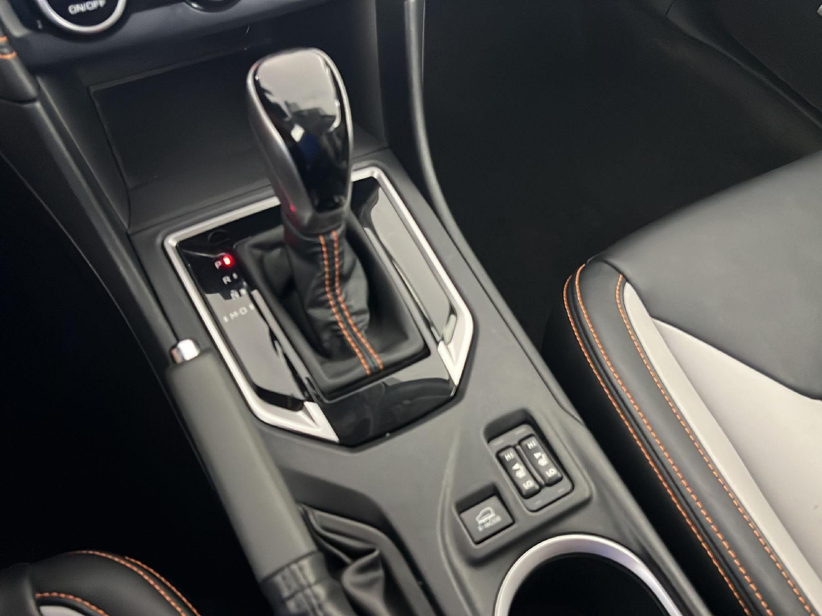 Used 2019 Crystal White Pearl Subaru Limited image 20