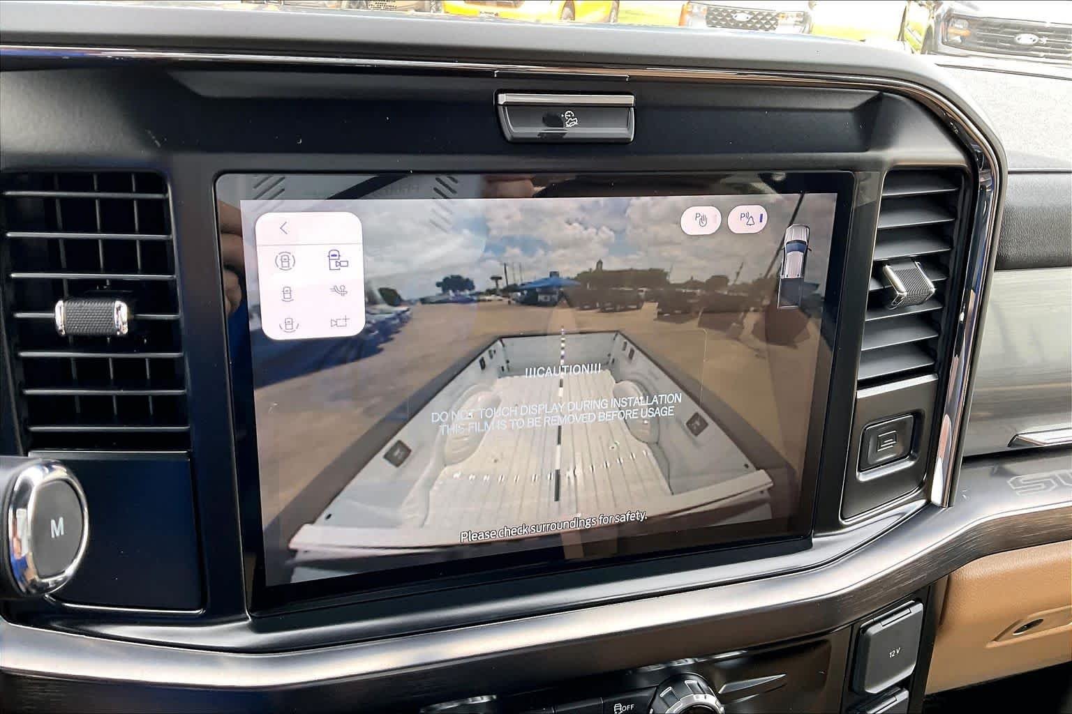 New 2026 Oxford White Ford F-250® Lariat® image 17