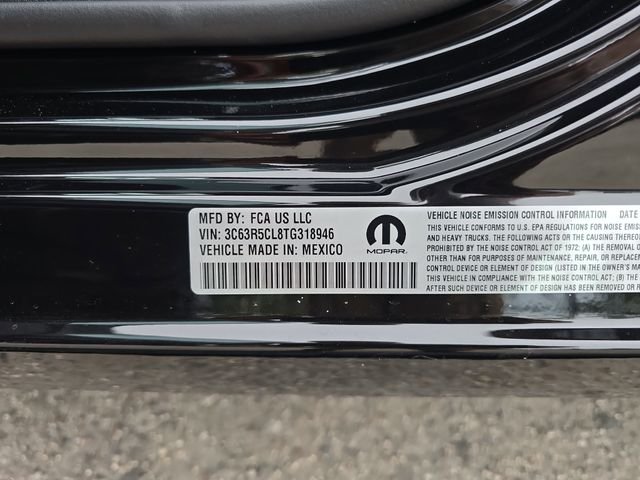 New 2026 Diamond Black Crystal Pearl-Coat Exterior Paint RAM Tradesman image 28