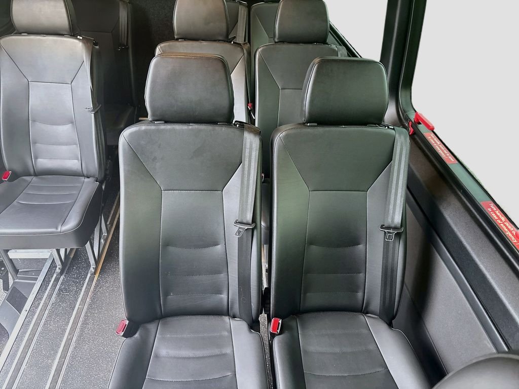 Used 2023 Black Mercedes-Benz Smartliner image 20