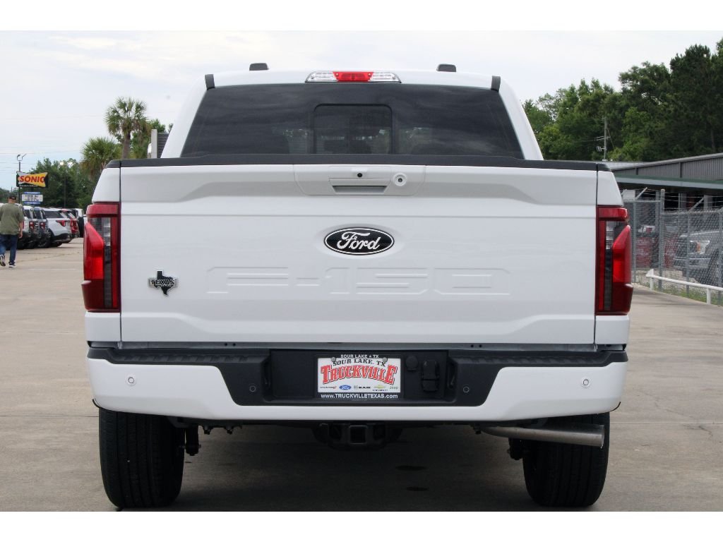 New 2026 Oxford White Ford XLT image 28