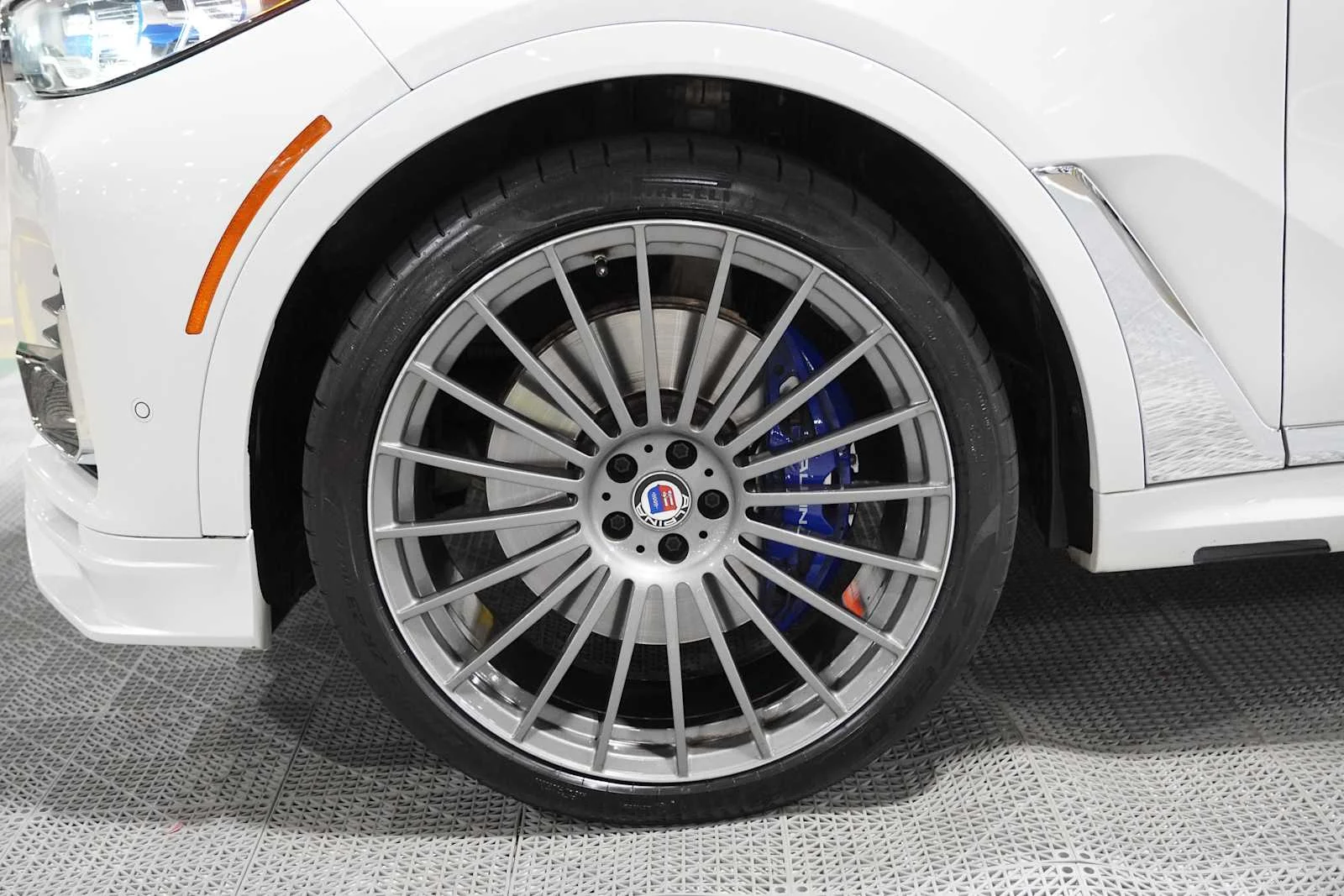 Certified Used 2022 Mineral White Metallic BMW ALPINA XB7 image 8