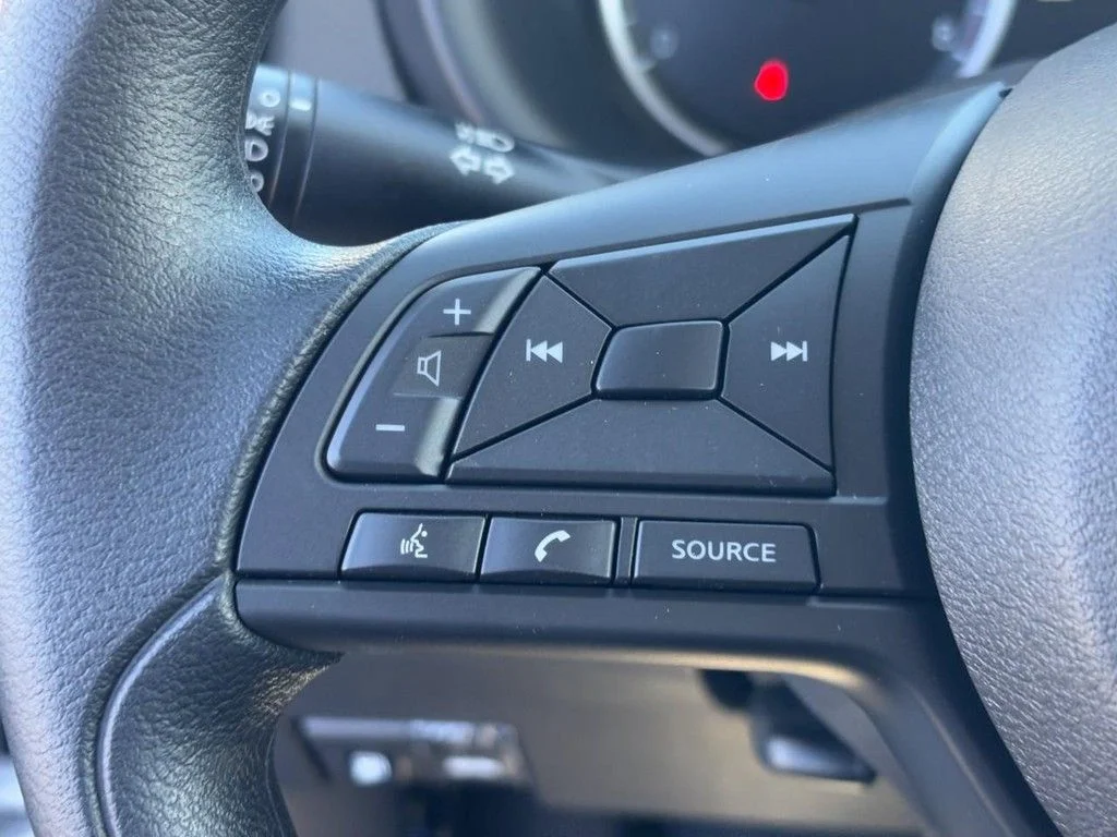 2025 Nissan KICKS PLAY Base - Photo 11