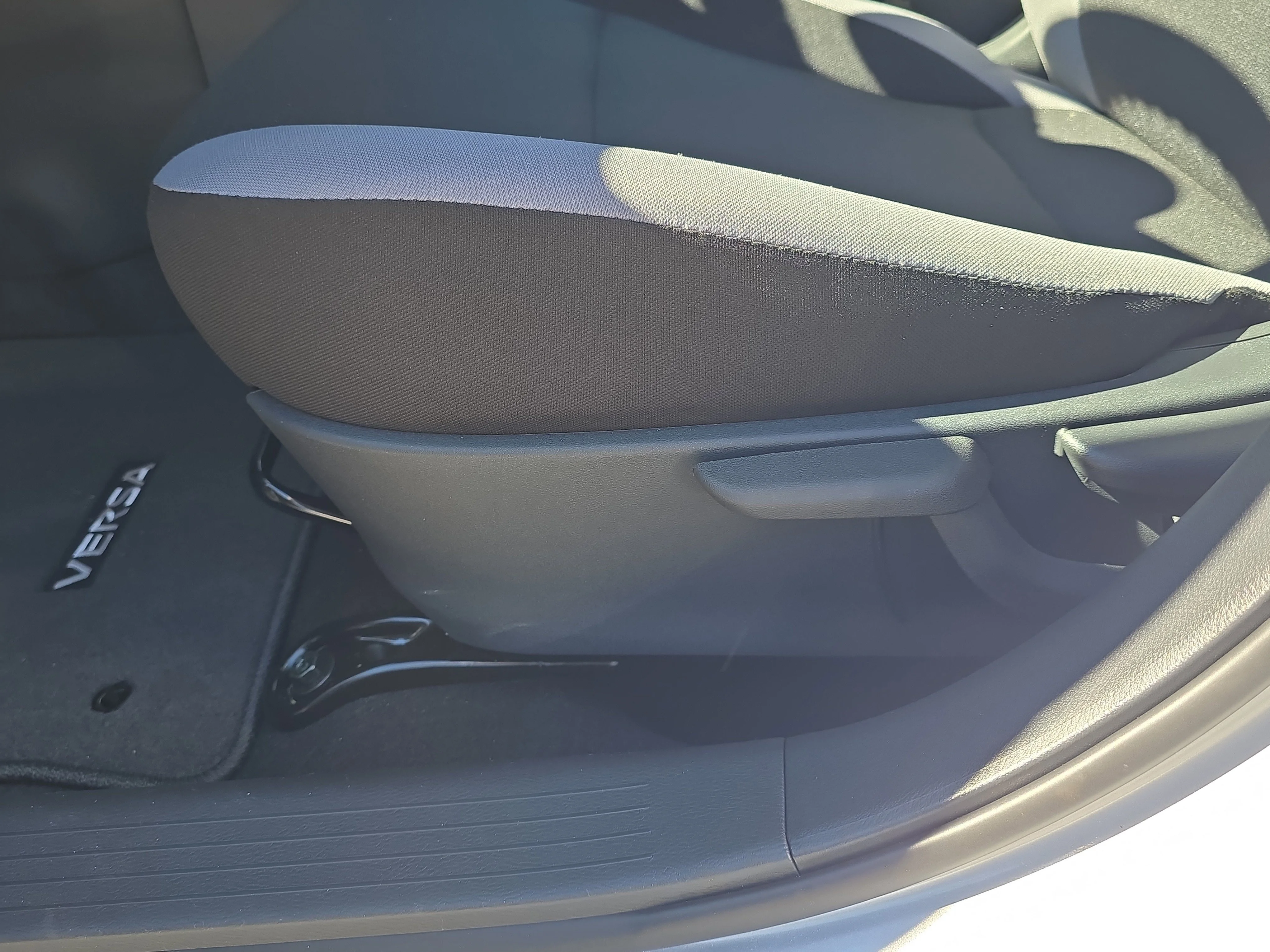 New 2025 Brilliant Silver Metallic Nissan S image 18