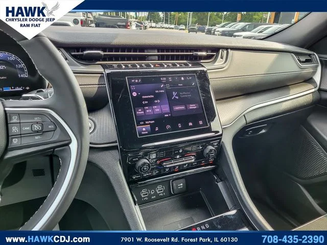 Certified Used 2025 Black Jeep Altitude X image 23