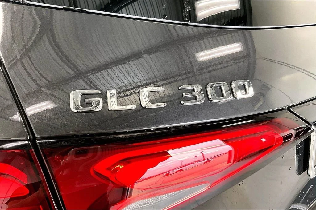 New 2026 Graphite Grey Metallic Mercedes-Benz GLC 300 image 27