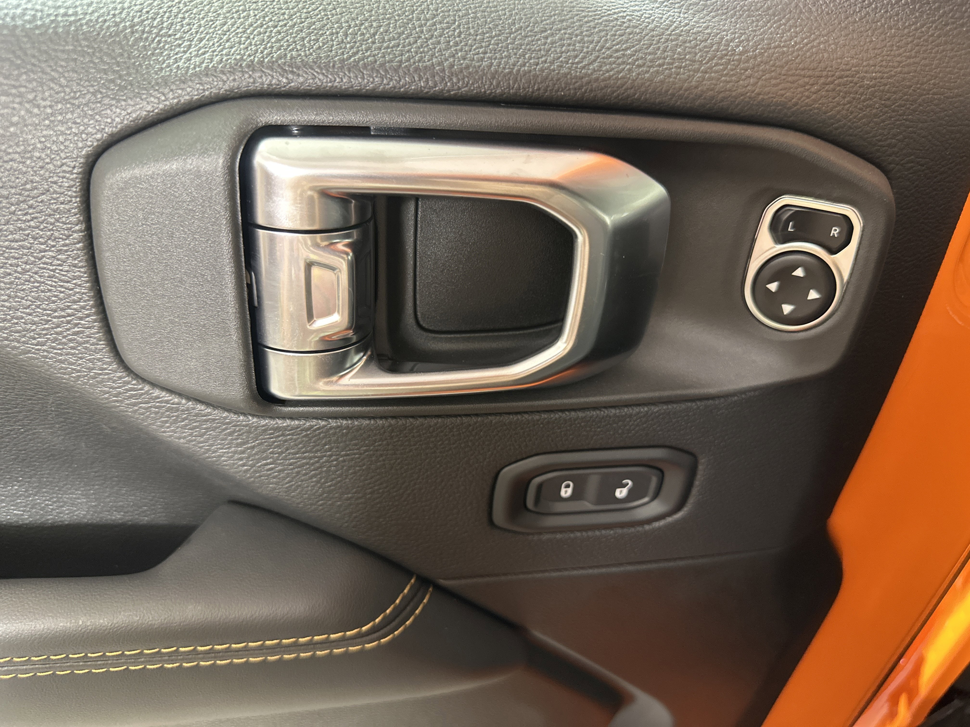 2025 Jeep Wrangler 4-Door Rubicon 392 Final Edition - Photo 11