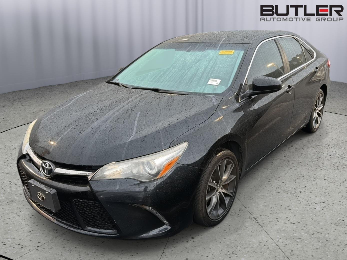 Used 2016 Midnight Black Metallic Toyota XSE image 2