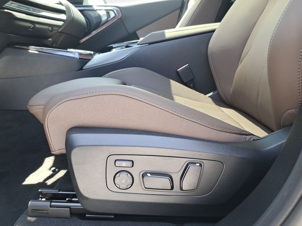 New 2026 Skyscraper Grey Metallic BMW 30 xDrive image 15