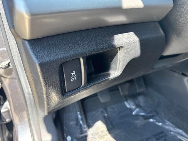 Used 2011 Gray Honda LX image 15