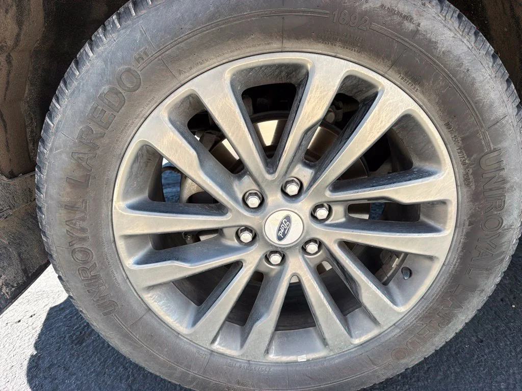 Used 2019 Red Ford Limited image 7