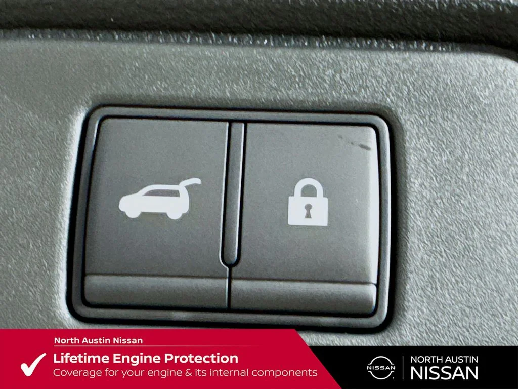 New 2026 Gray Nissan Platinum image 33
