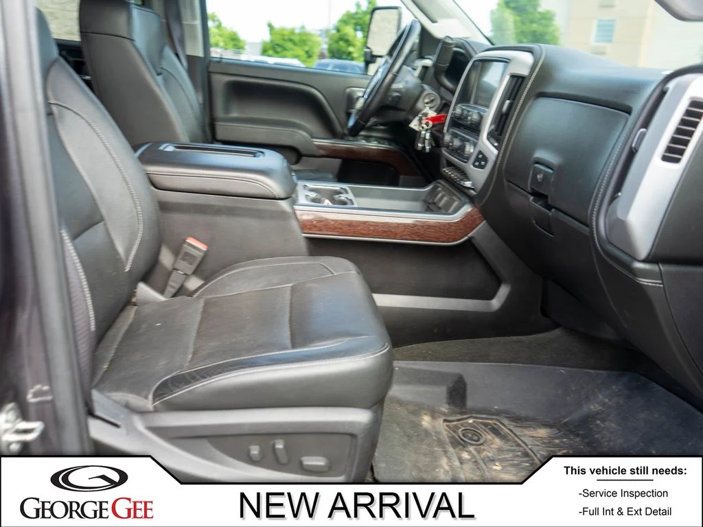 Used 2016 Gray GMC SLT image 10
