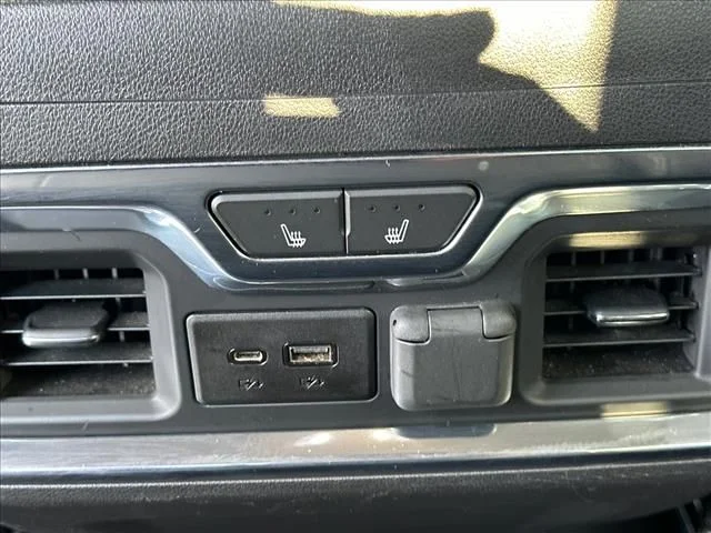 Used 2019 Black GMC SLT image 19