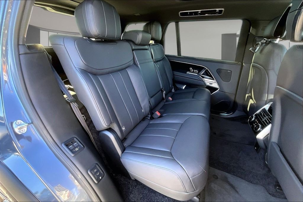 New 2026 Varesine Blue LAND ROVER SE 7 Seats image 10
