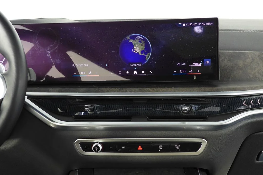 Used 2024 Black BMW xDrive40i image 27