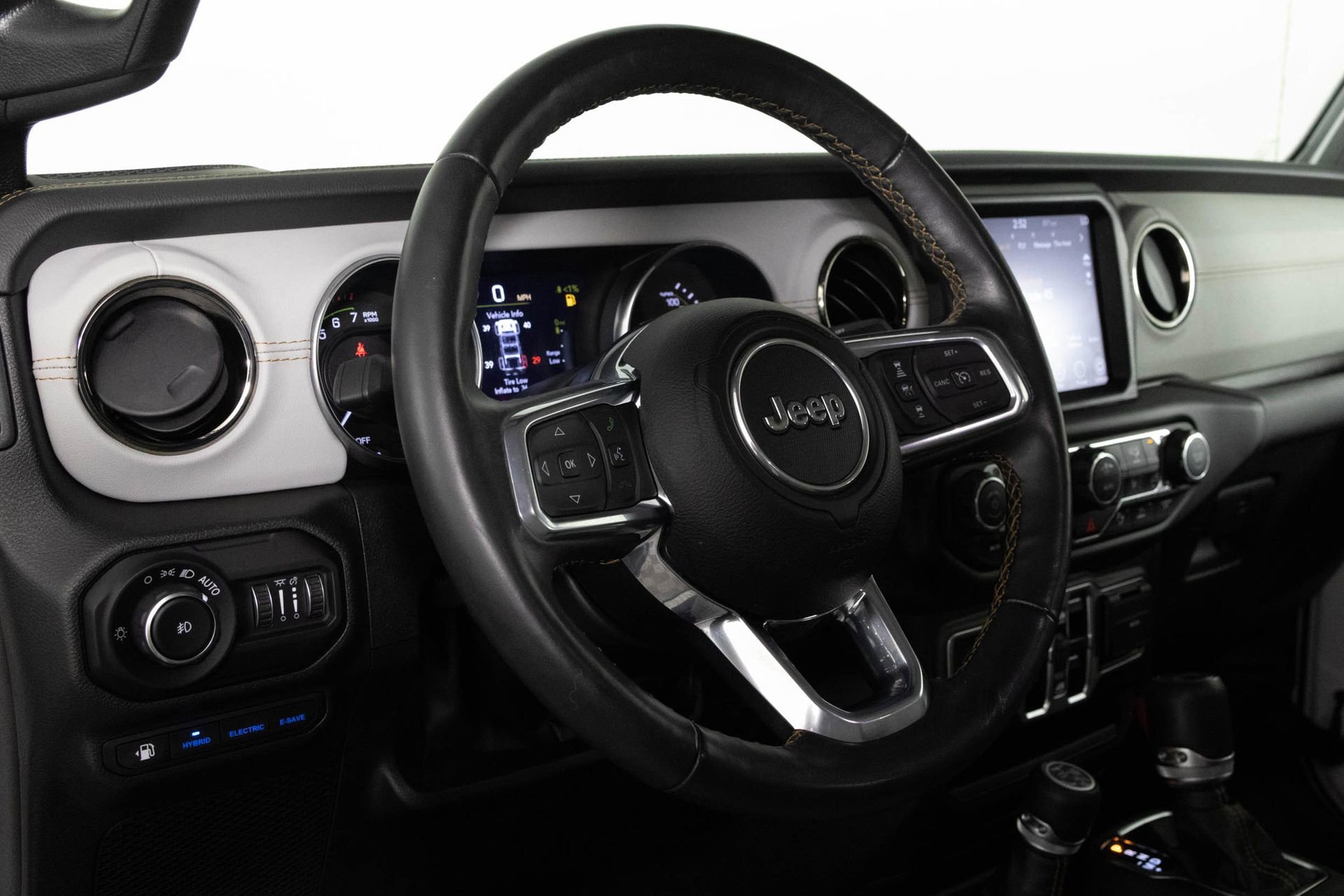 2022 JEEP WRANGLER - Image 35