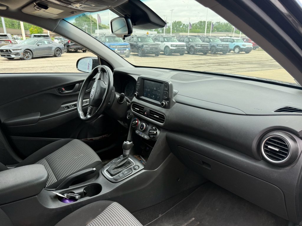 Used 2019 Ultra Black Pearl Hyundai SEL image 13