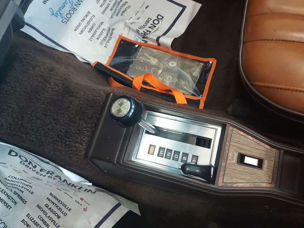 Used 1983 White Chrysler  image 23