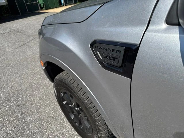 Used 2020 Silver Ford XLT image 12
