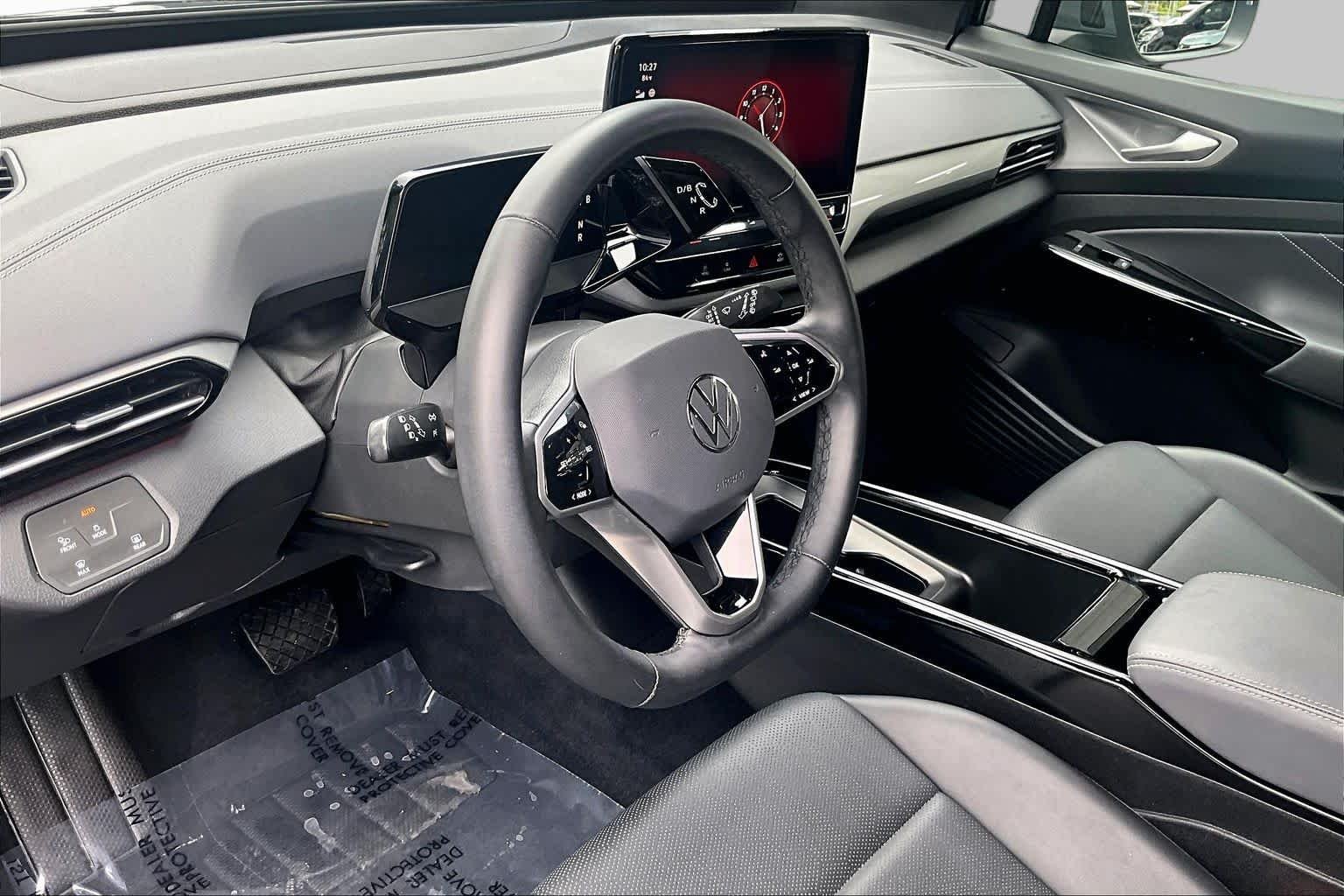 Used 2024 Pure Gray Volkswagen S image 17