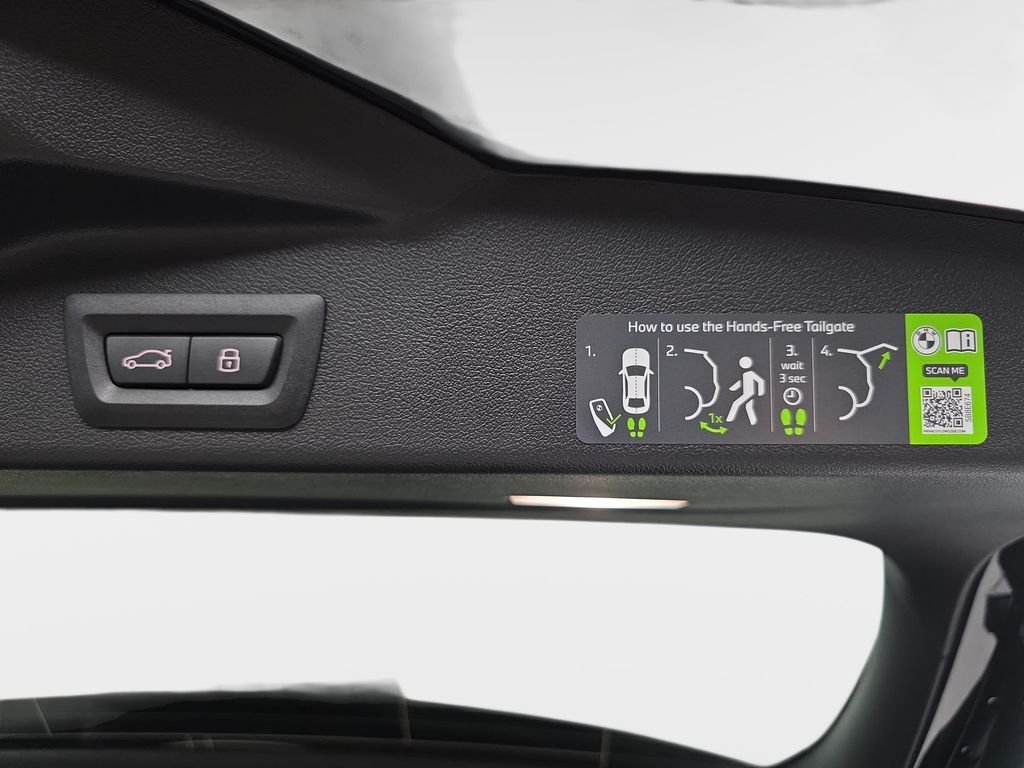 New 2026 Black Sapphire Metallic BMW xDrive40i image 13