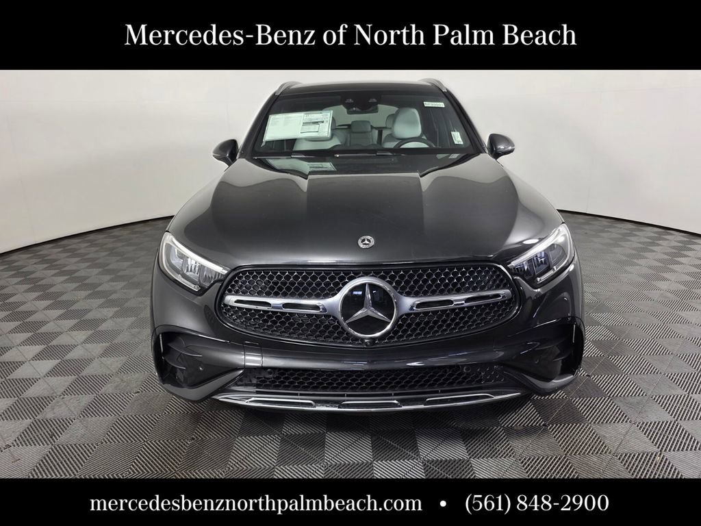New 2026 Graphite Grey Metallic Mercedes-Benz GLC 300 image 30
