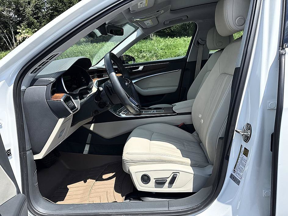 Used 2021 Ibis White Audi Sport Premium image 18