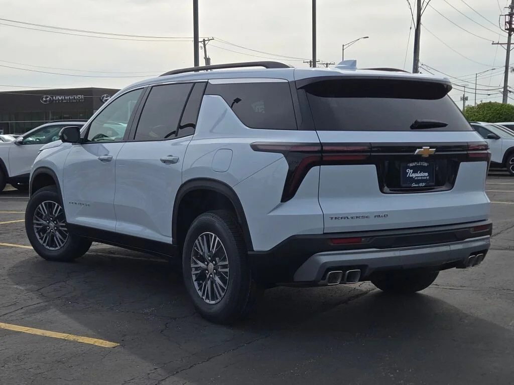 2026 Chevrolet Traverse LT - Photo 14