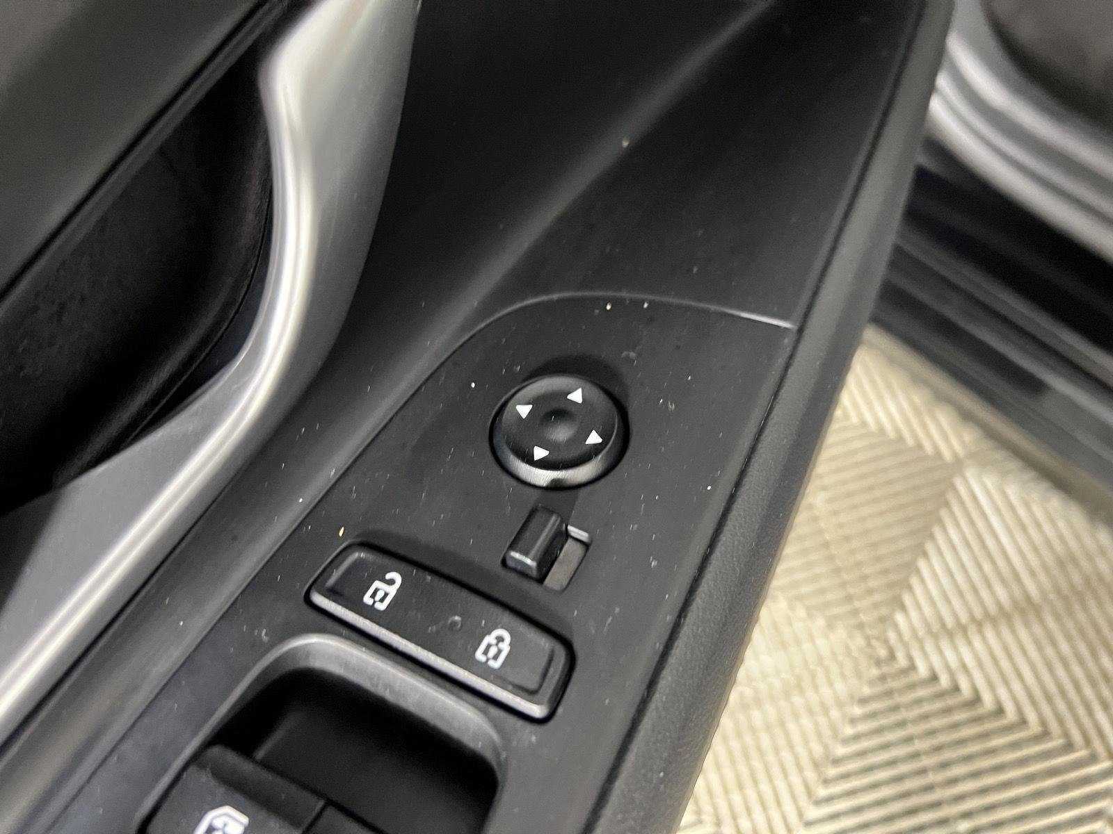 Used 2023 Phantom Black Hyundai SEL image 13