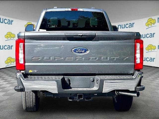 New 2026 Carbonized Gray Metallic Ford XLT image 20
