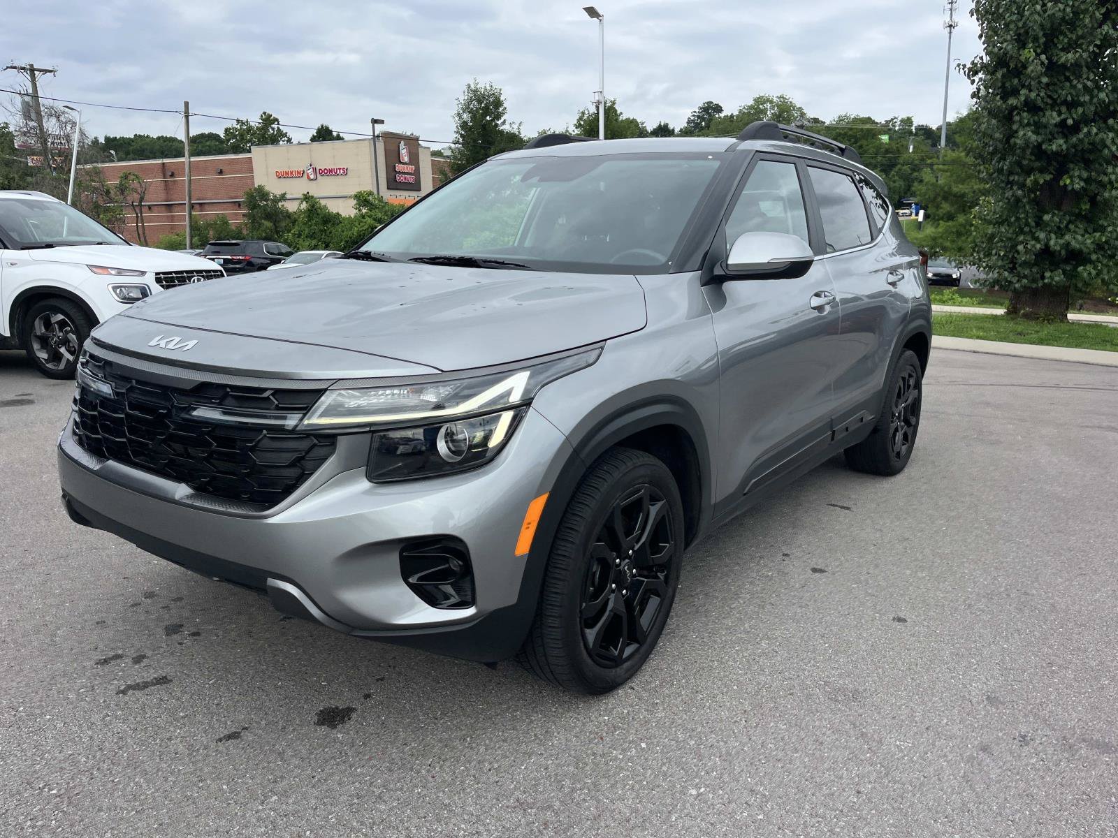 Used 2024 Steel Gray Kia X-Line image 7