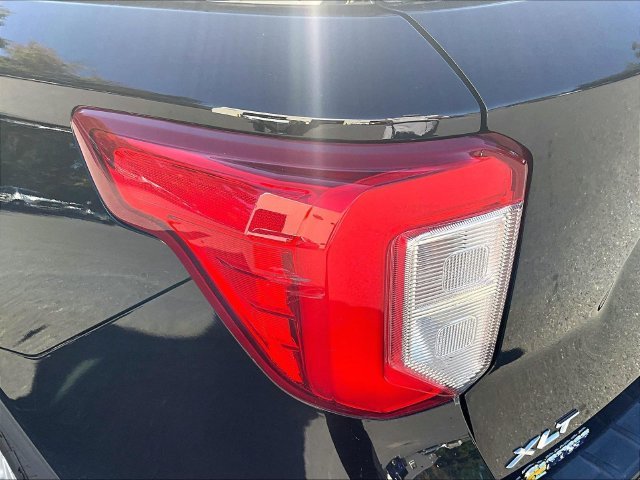 Used 2022 Black Metallic Ford XLT image 31