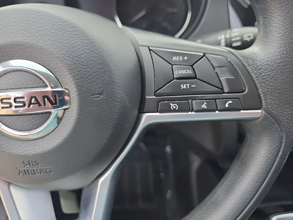 Used 2022 White Nissan SV image 17