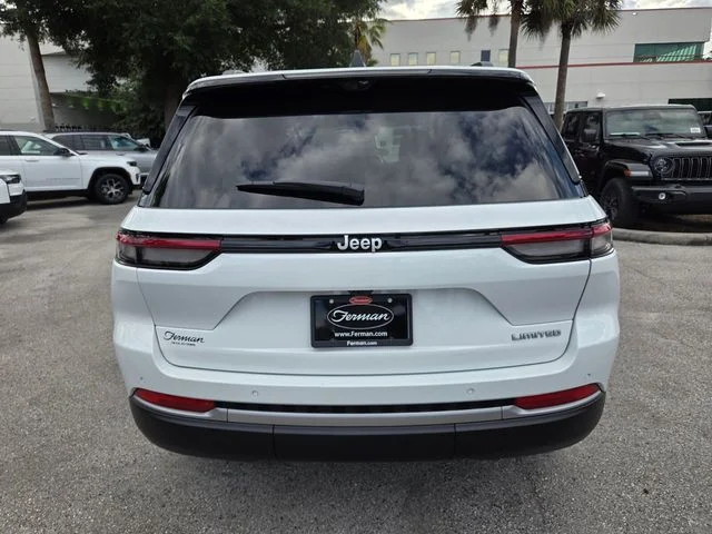 New 2026 Bright White Clear-Coat Exterior Paint Jeep Limited image 11