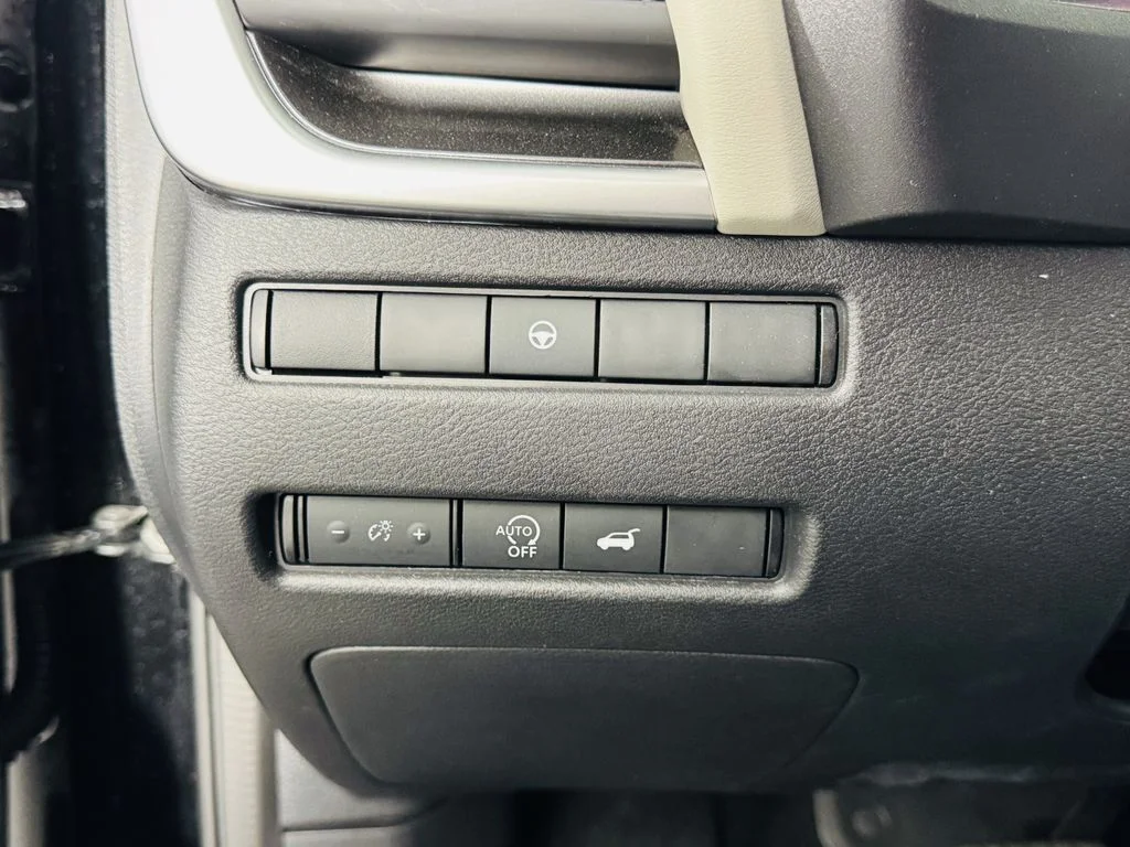 Used 2025 Black Nissan SV image 12