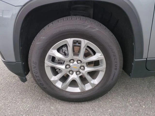 Used 2021 Gray Chevrolet LS image 10