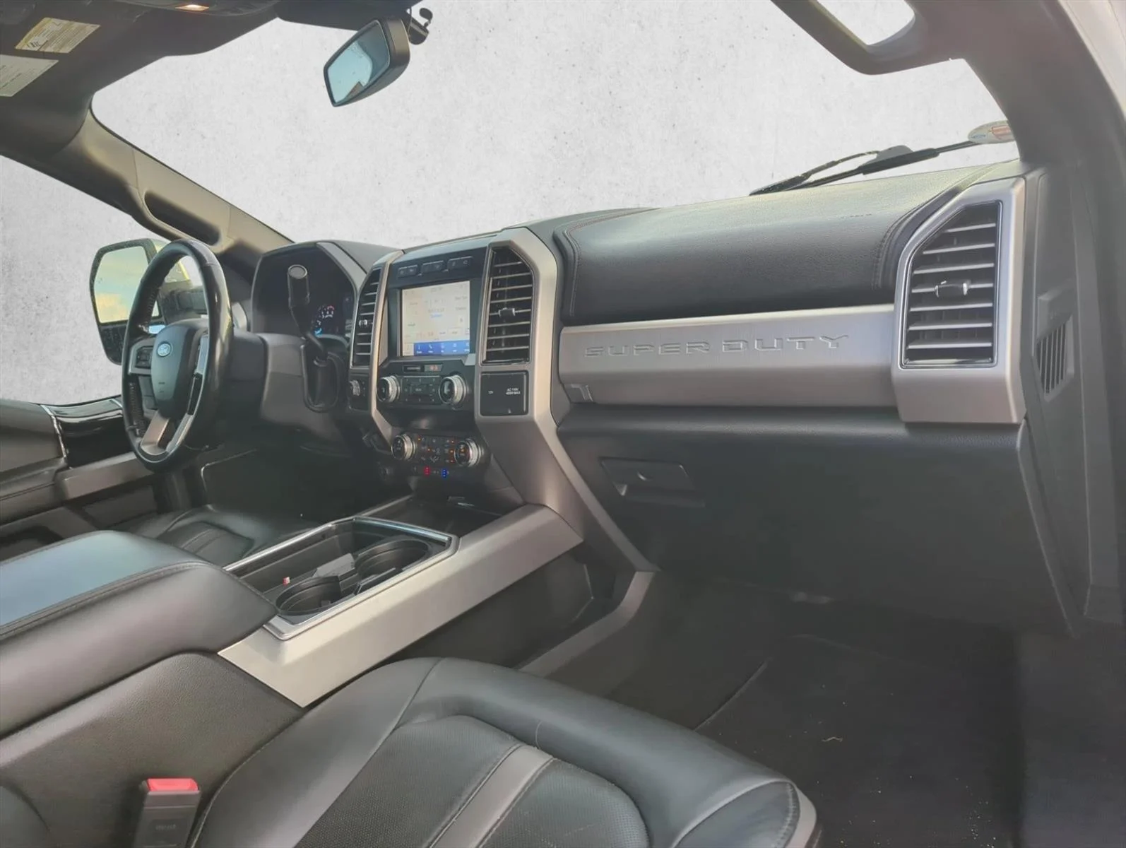 Used 2020 Star White Metallic Tri-Coat Ford Platinum image 24