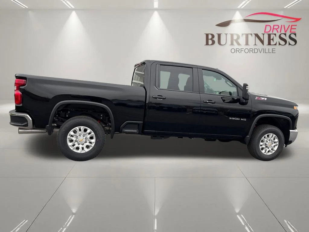 New 2026 Black Chevrolet LT image 9