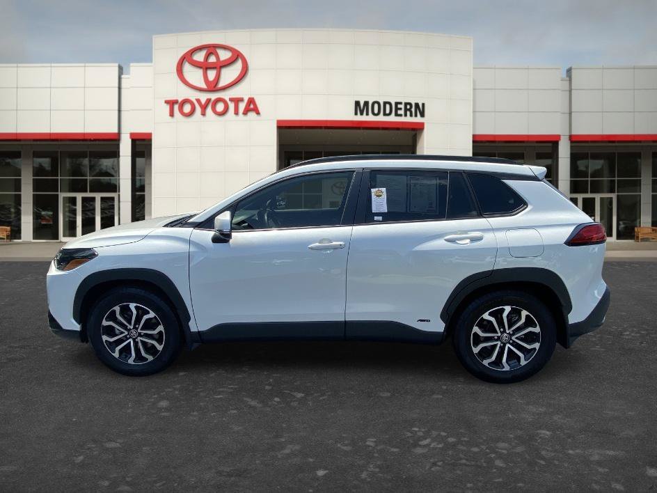 Used 2023 Wind Chill Pearl Toyota Hybrid SE image 7