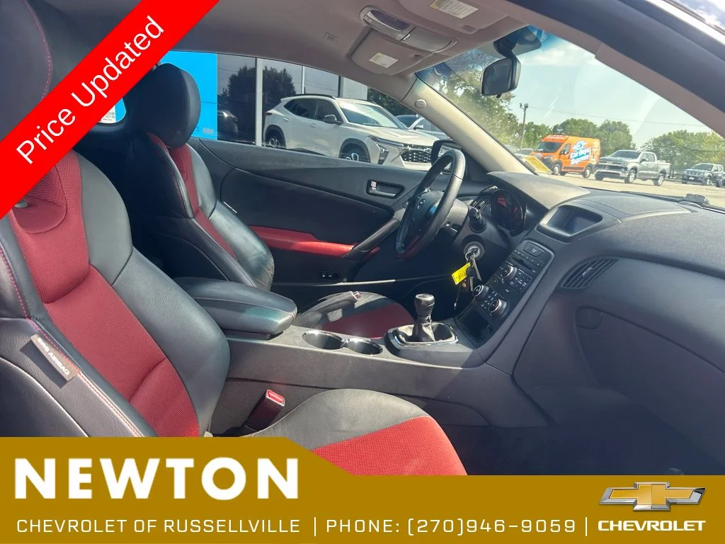 Used 2012 Black Hyundai 3.8 R-Spec image 20