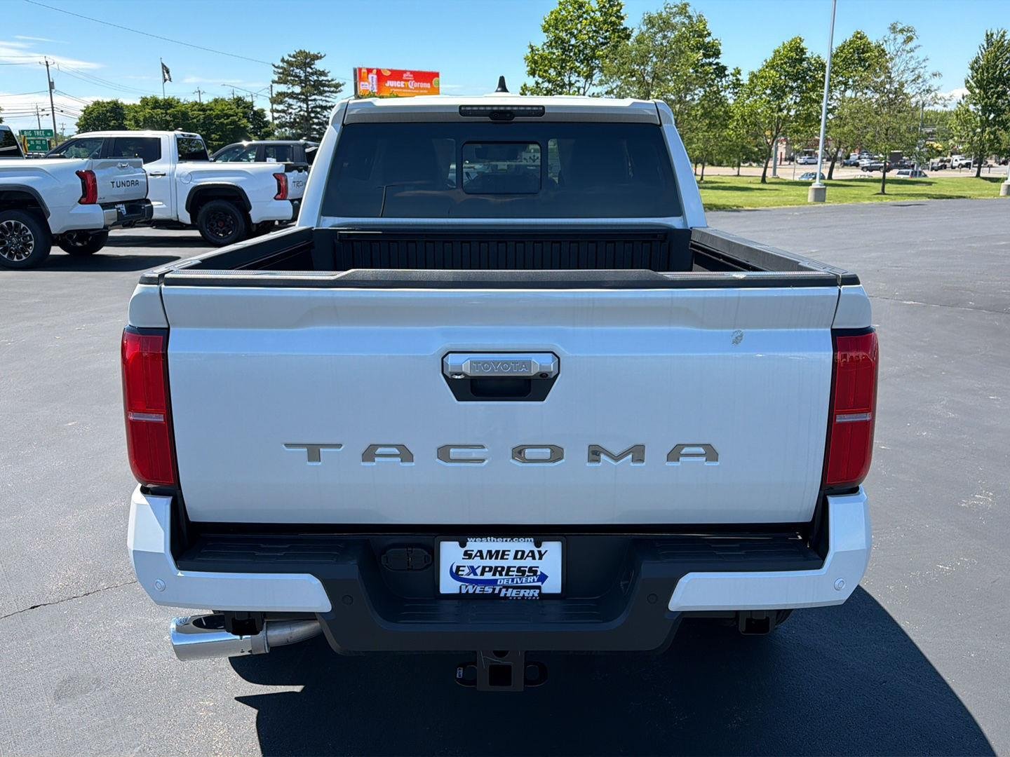 2026 Toyota Tacoma Limited - Photo 9