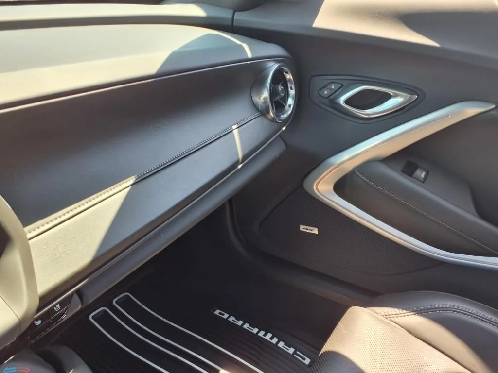 2021 Chevrolet Camaro 3LT - Photo 18
