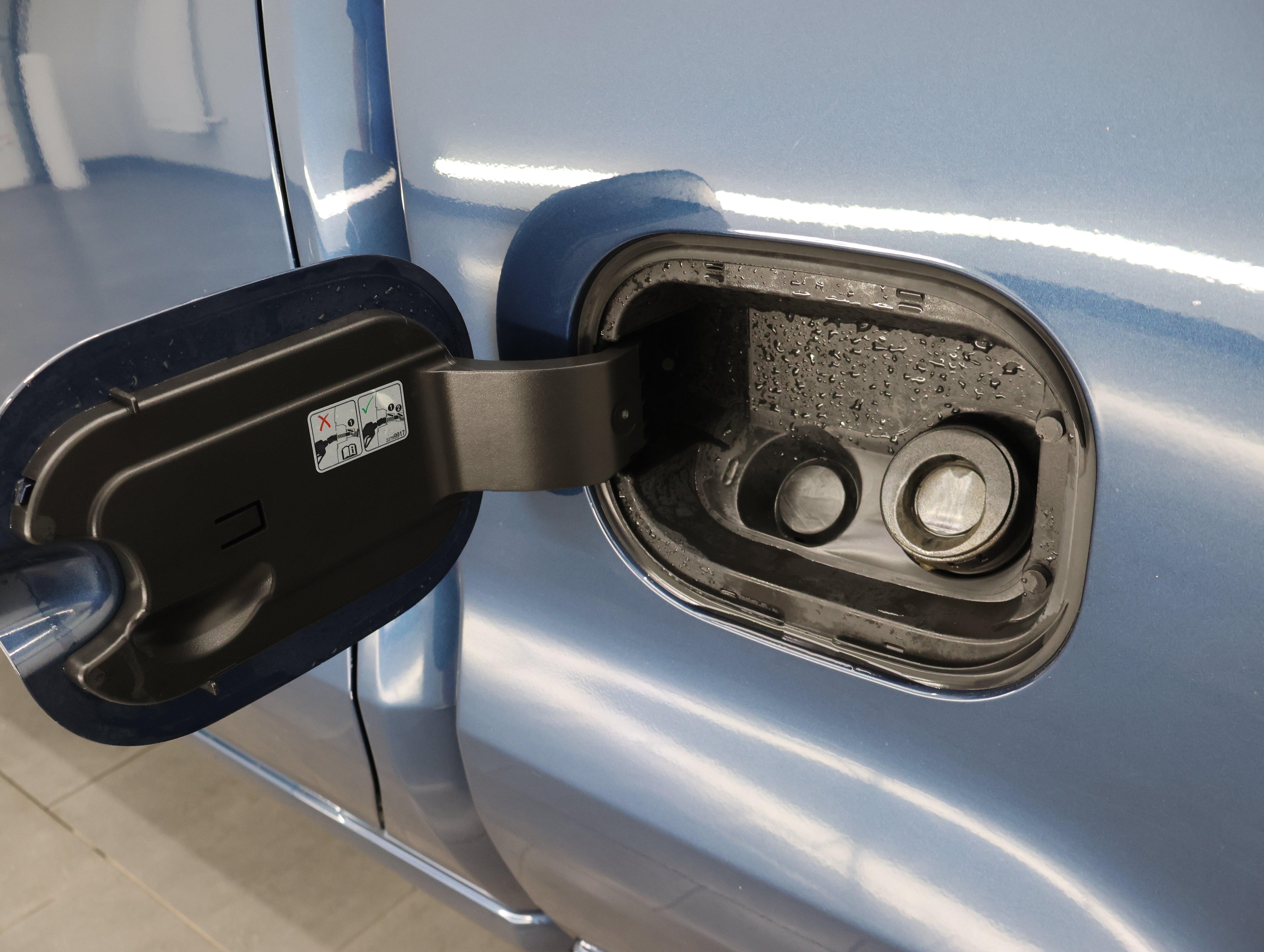 Used 2019 BLUE Chevrolet 4x4 Crew Cab Custom Trail Boss: CREW-LONG-CUSTOM-TRAIL BOSS-BACKUP CAM-Z71 image 29