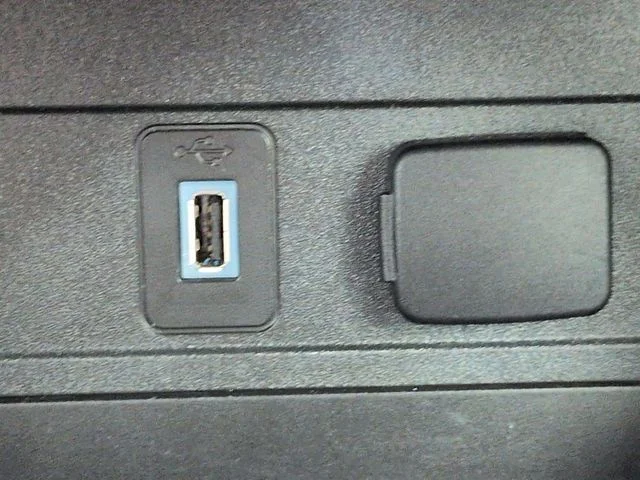 Used 2019 Black Ford S image 21