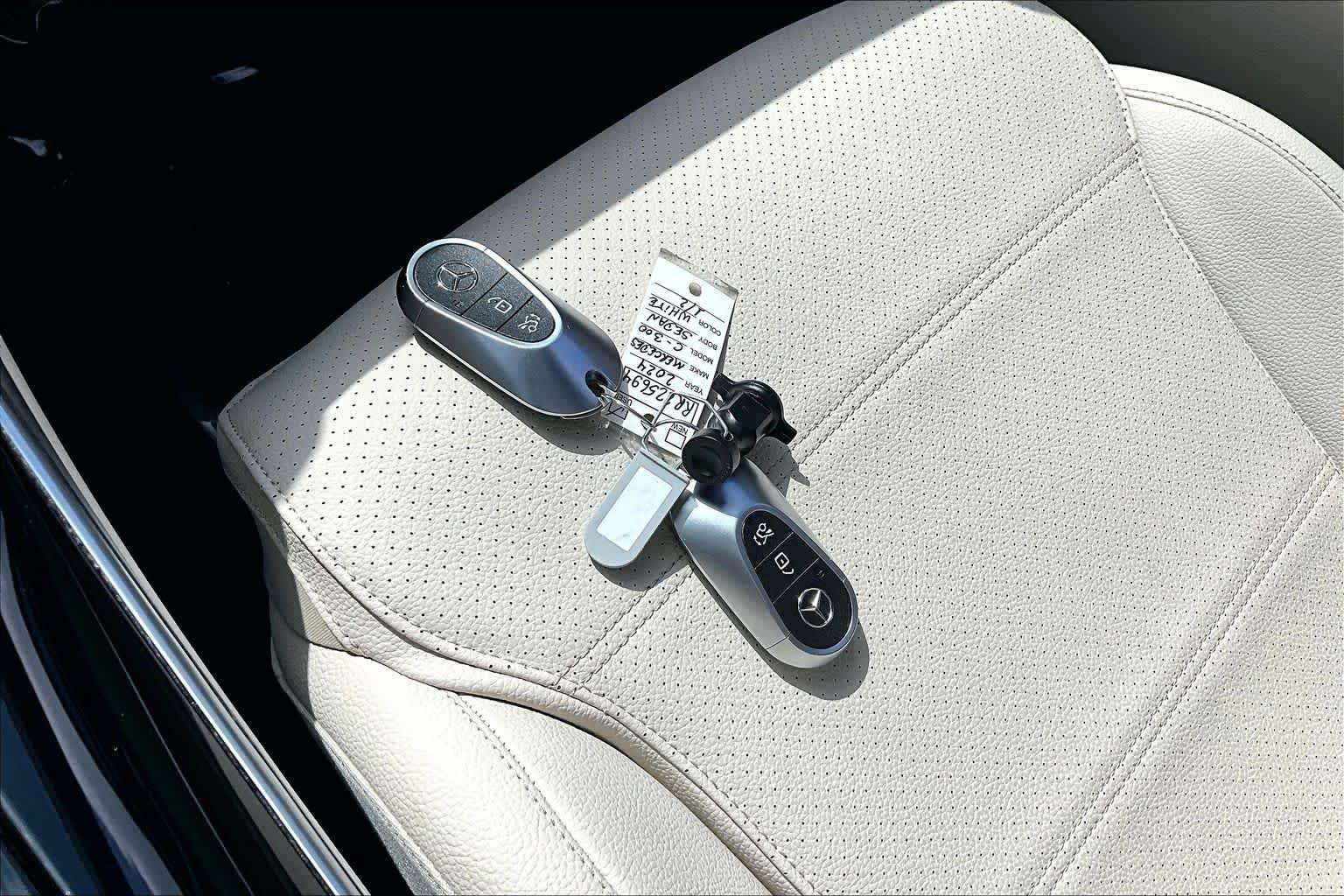 Used 2024 Polar White Mercedes-Benz C 300 image 15